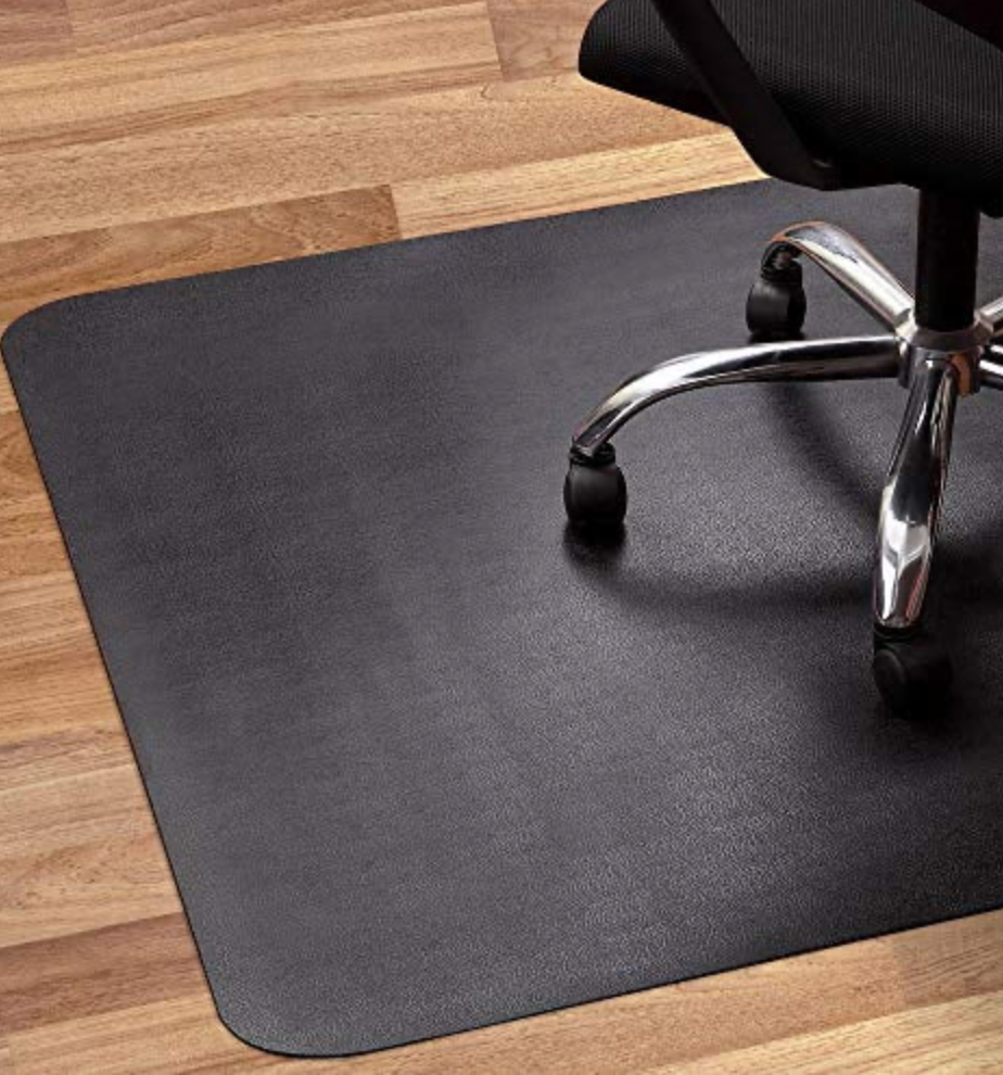 Is Vinyl Flooring Really Scratch Resistant? A Realistic Look for Canadian Homes